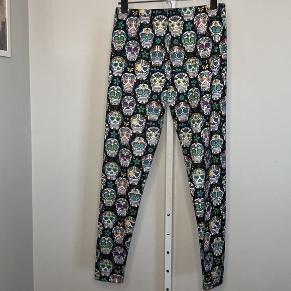 Cowcow Sugar Skull Leggings Size Large - Picture 5 of 6